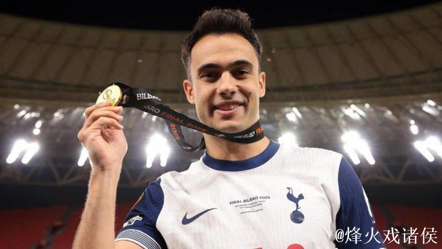 罗马诺独家爆料：西班牙左后卫雷吉隆免费转会至迈阿密国际